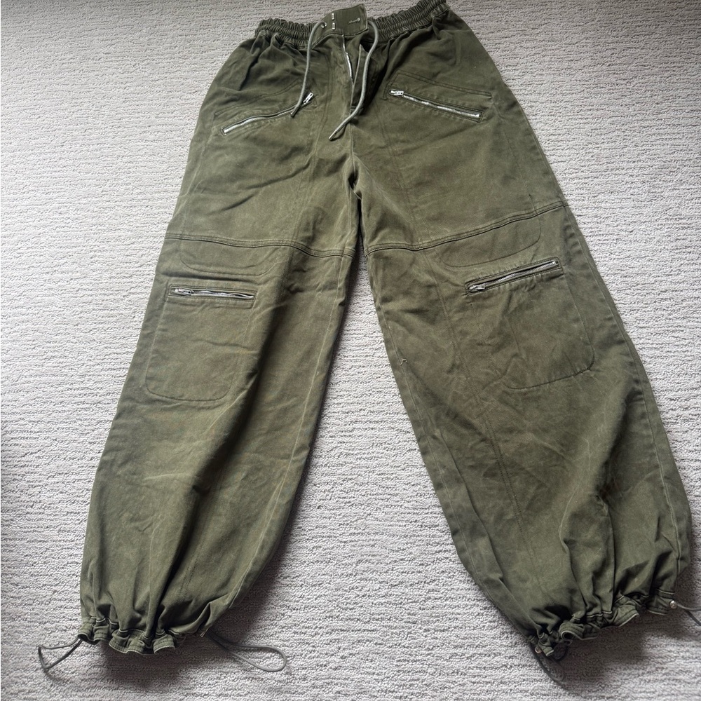 AKIRA Olive Utility Cargo Pants